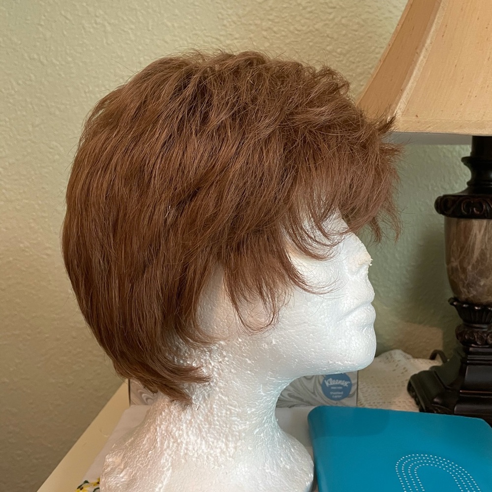 Wigs - Picture 6 of 6